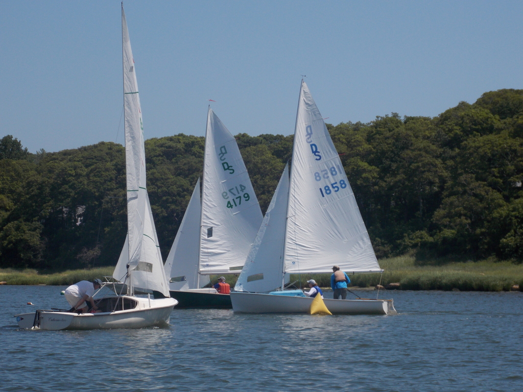 No description provided for: /2016/07-09/0723-regatta-2d-race3/_1/photo085.html