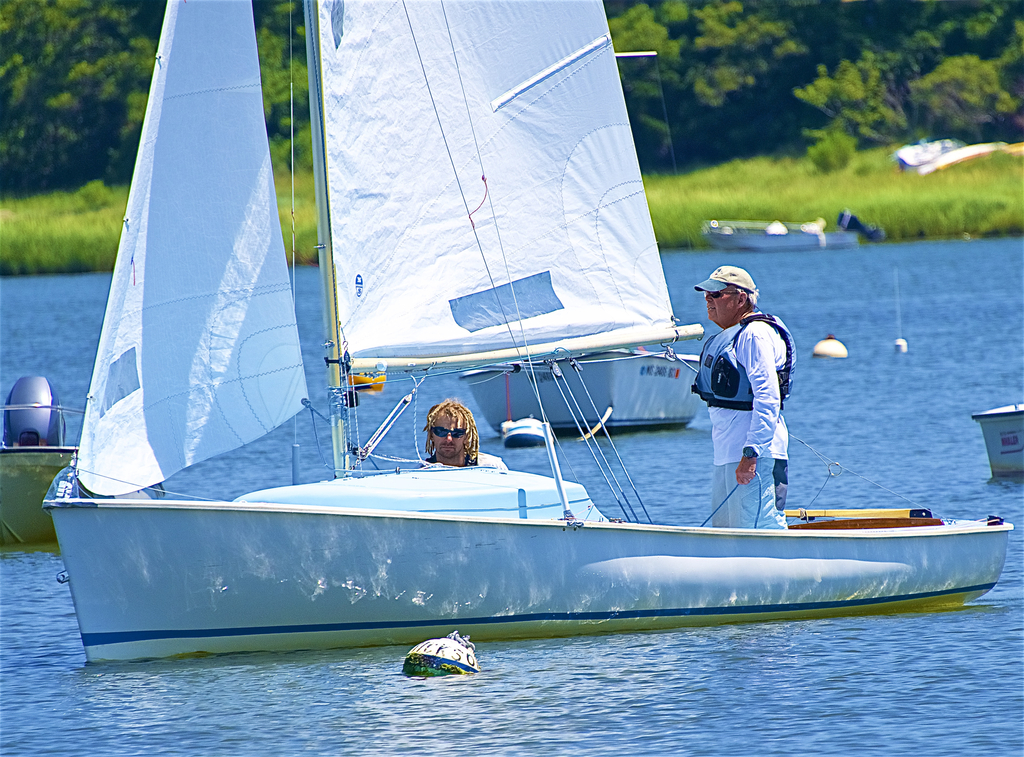 No description provided for: /2016/07-09/0723-regatta-3-lunch/_2/photo27.html