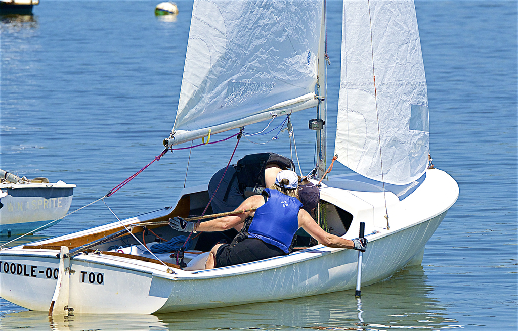 No description provided for: /2016/07-09/0723-regatta-3-lunch/_2/photo38.html