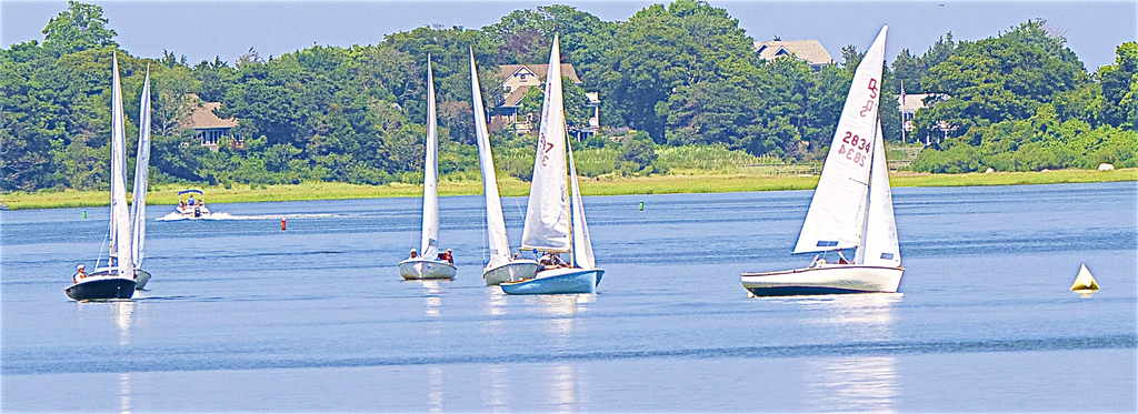 No description provided for: /2016/07-09/0723-regatta-4a-pm-races/_1/photo02.html