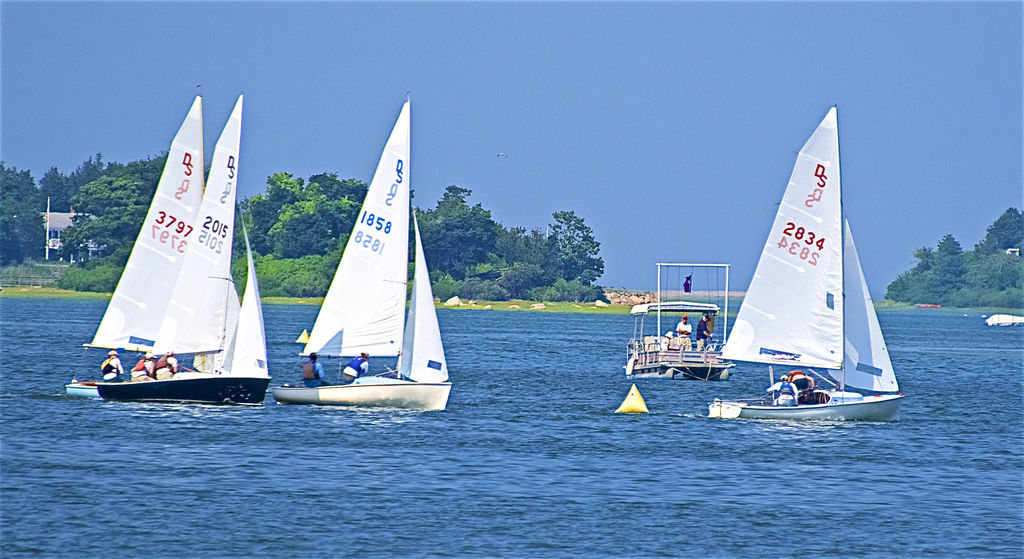 No description provided for: /2016/07-09/0723-regatta-5-awards/_1/photo07.html