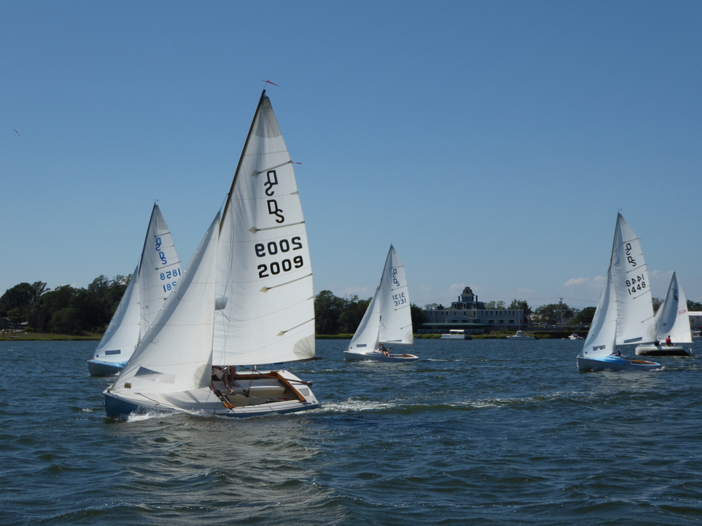 No description provided for: /2016/07-09/0814-fleet15-alper/_2/photo34.html