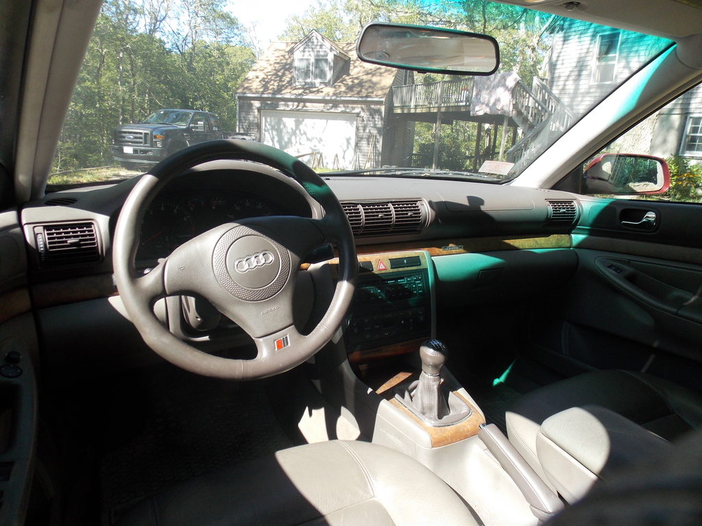 No description provided for: /2016/07-09/0823-bye-audi-a4/photo06.html