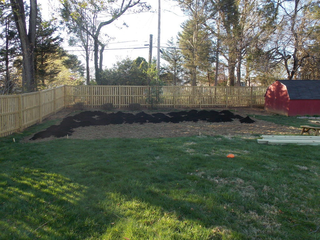 No description provided for: /2017/04-06/0412-erin-garden/photo04.html