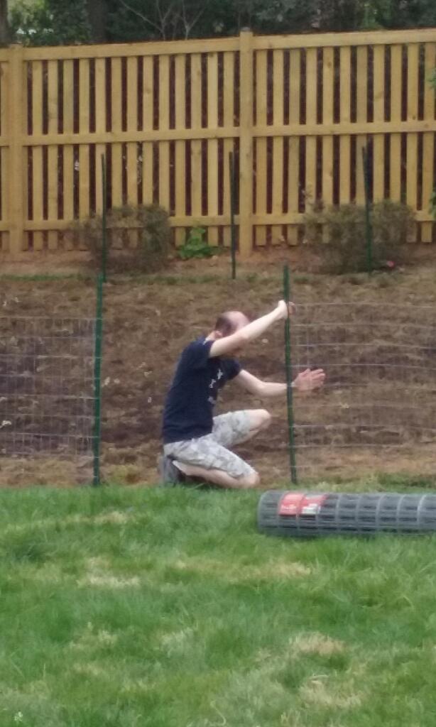 No description provided for: /2017/04-06/0416-erin-garden/photo02.html