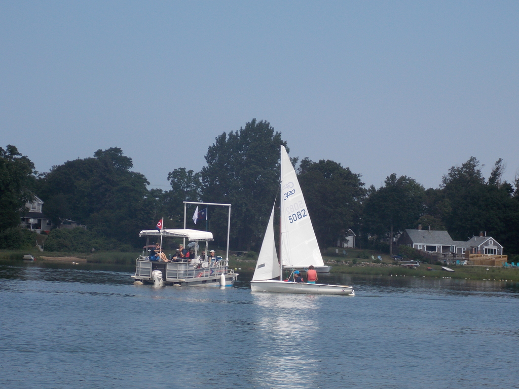 No description provided for: /2017/07-09/0718-jsp-regatta/_2/photo043.html