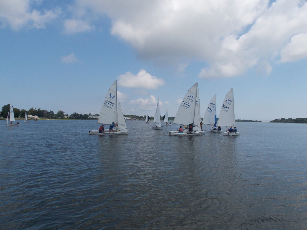 No description provided for: /2017/07-09/0718-jsp-regatta/_3/photo054.html