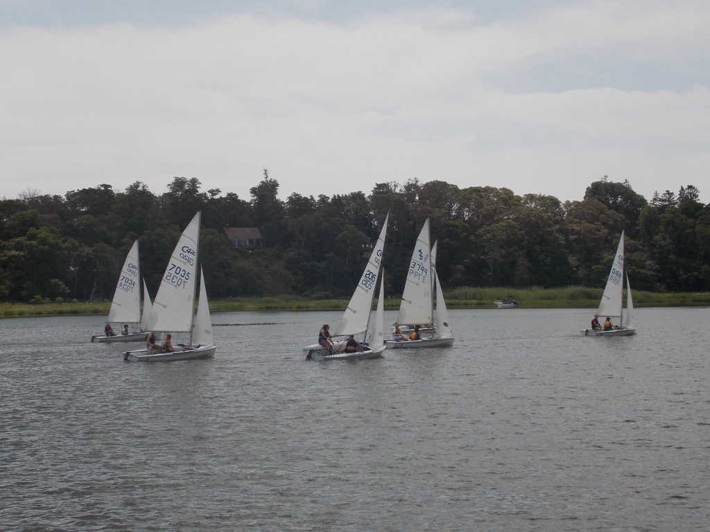 No description provided for: /2017/07-09/0718-jsp-regatta/_4/photo080.html