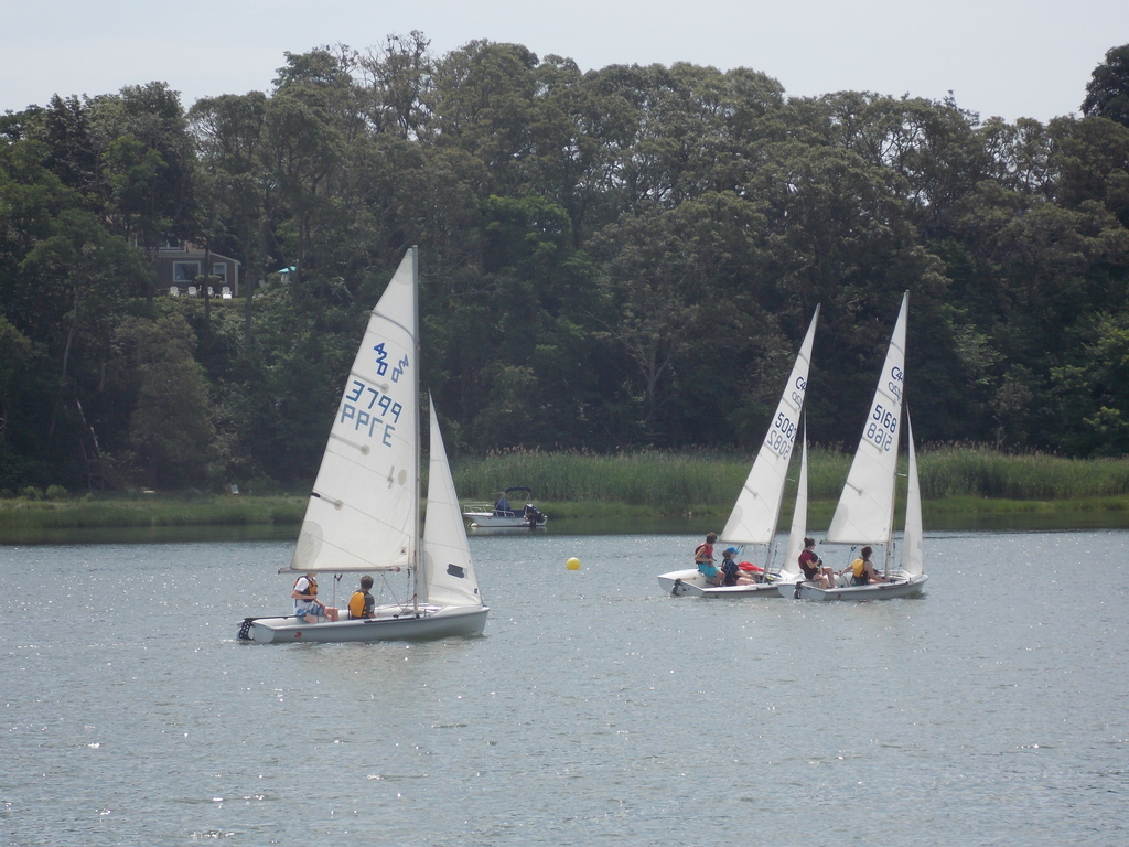 No description provided for: /2017/07-09/0718-jsp-regatta/_4/photo082.html