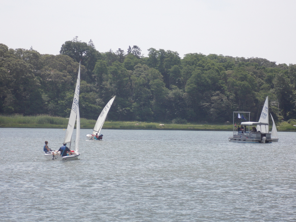 No description provided for: /2017/07-09/0718-jsp-regatta/_5/photo108.html