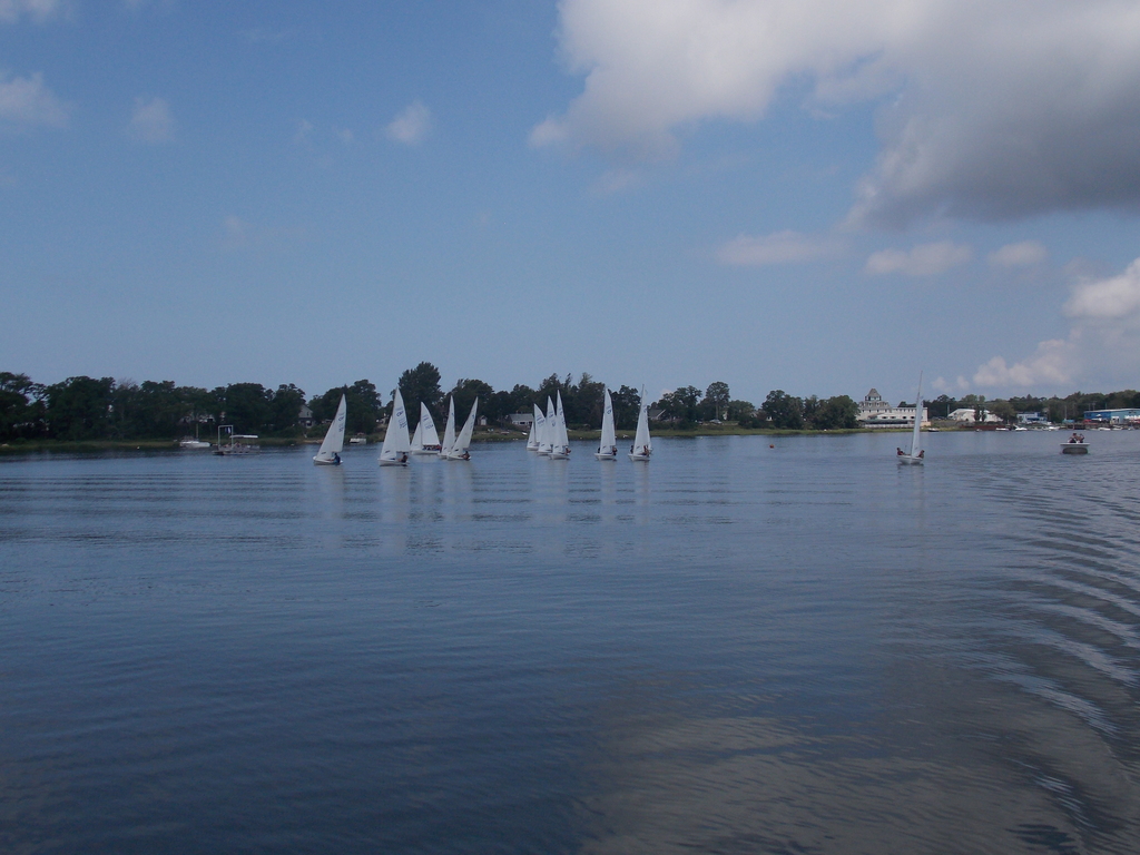 No description provided for: /2017/07-09/0718-jsp-regatta/_5/photo119.html