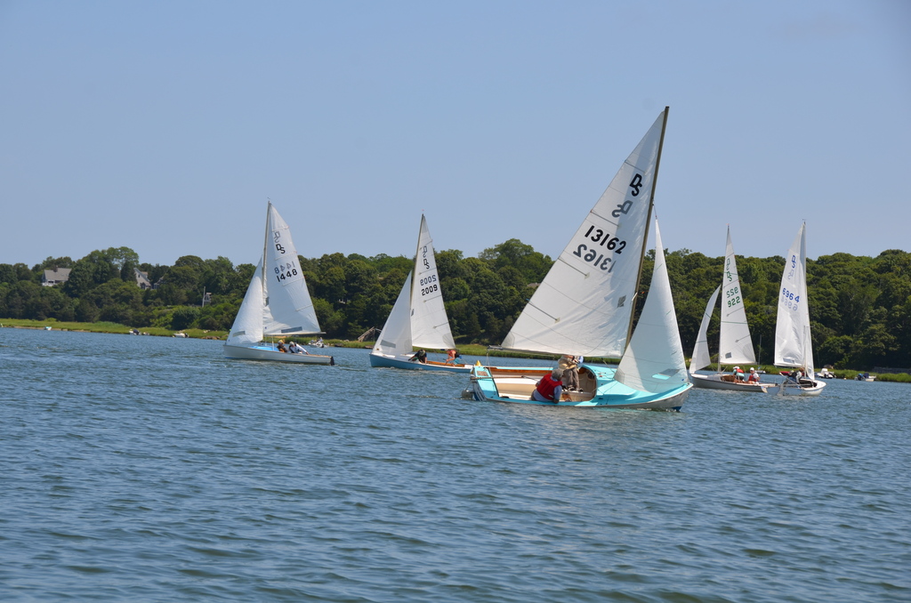 No description provided for: /2018/0714-ds-regatta-alper/_2/photo27.html