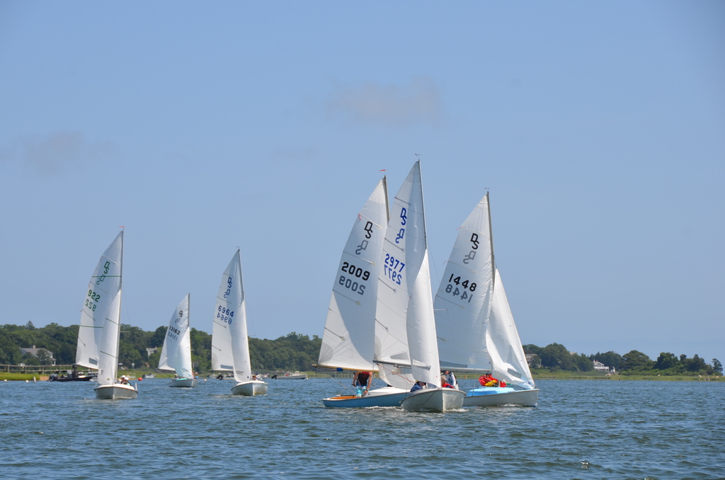 No description provided for: /2018/0714-ds-regatta-alper/_2/photo28.html