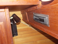 Image file: photo34.jpg