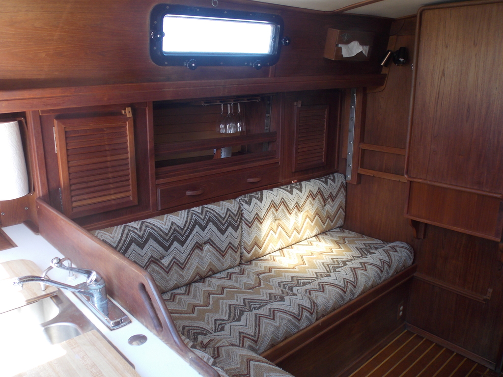 No description provided for: /2019/07-09/0914-ibis-cabin+systems/_2/photo24.html