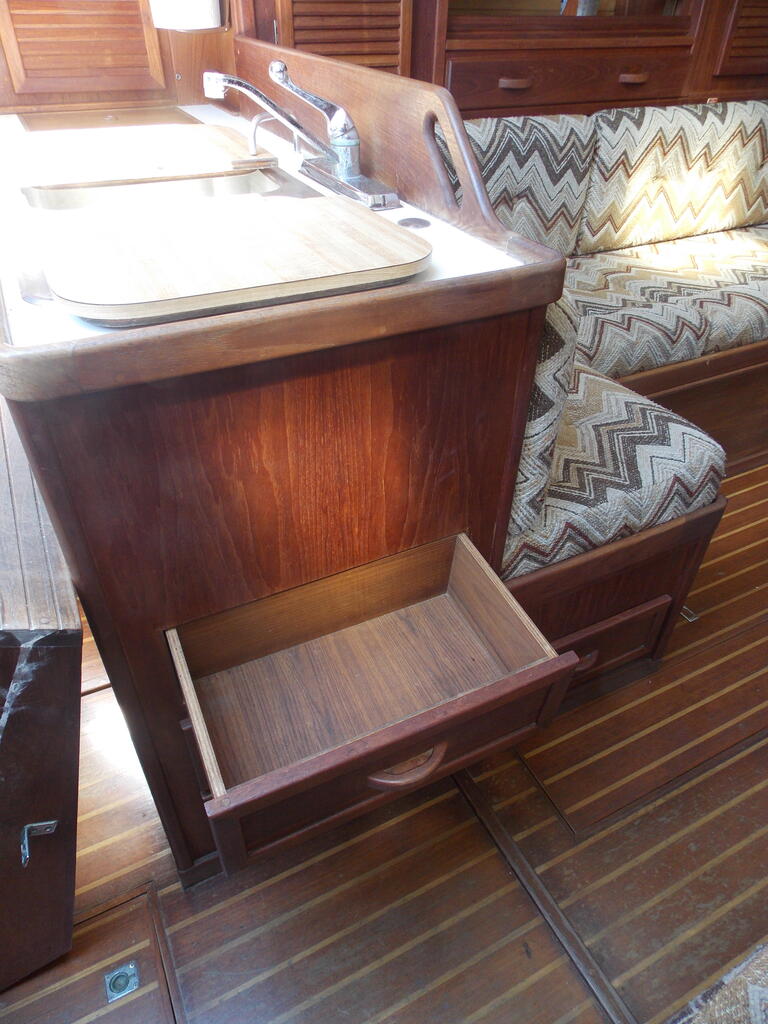 No description provided for: /2019/07-09/0914-ibis-cabin+systems/_2/photo27.html