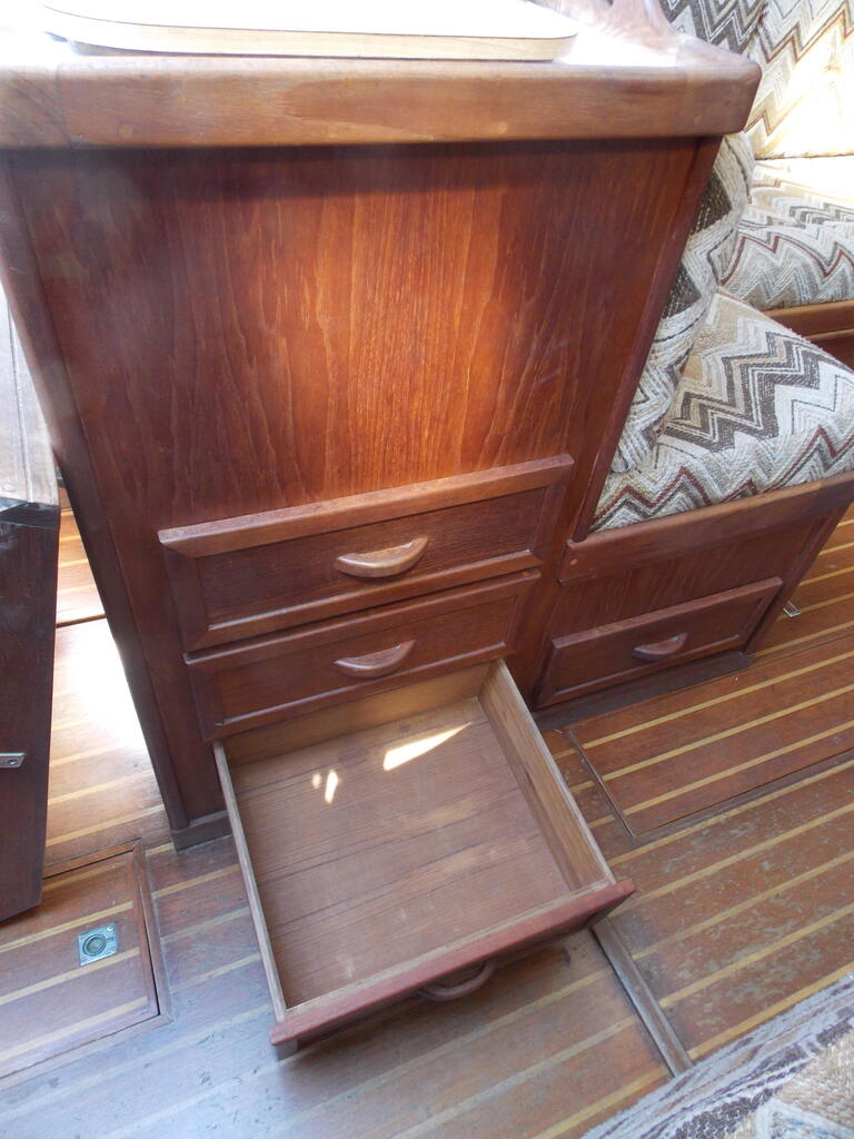 No description provided for: /2019/07-09/0914-ibis-cabin+systems/_2/photo28.html