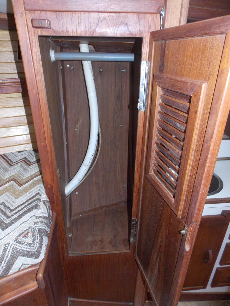 No description provided for: /2019/07-09/0914-ibis-cabin+systems/_3/photo45.html