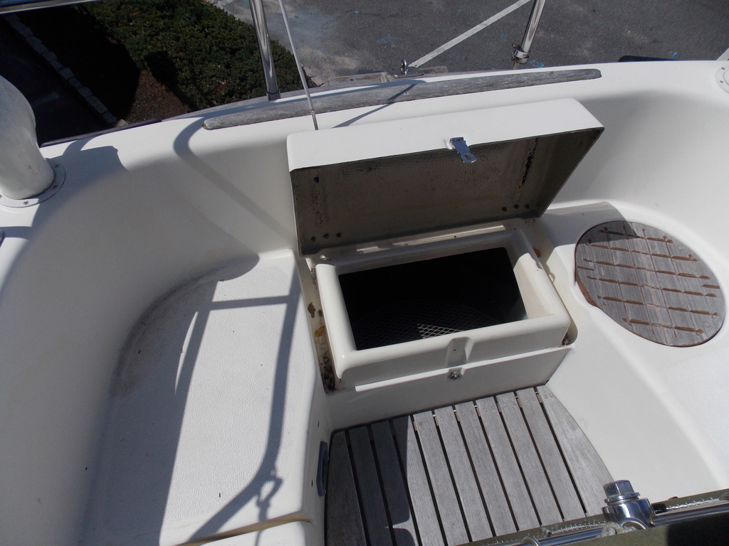 No description provided for: /2019/07-09/0914-ibis-cockpit+cabintop/_1/photo19.html