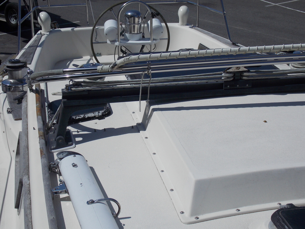 No description provided for: /2019/07-09/0914-ibis-cockpit+cabintop/_2/photo32.html