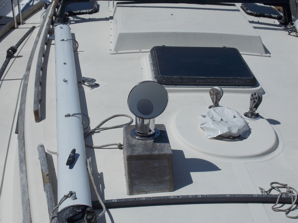 No description provided for: /2019/07-09/0914-ibis-cockpit+cabintop/_2/photo33.html