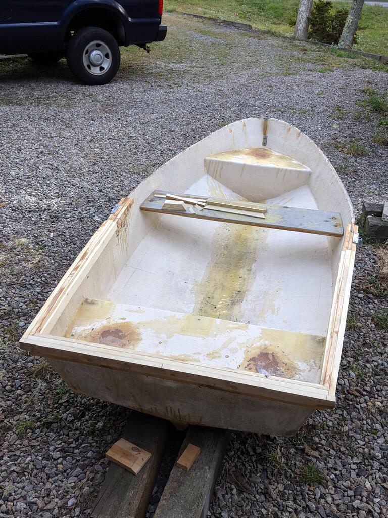 No description provided for: /2019/10-12/1005-dinghy-stern/photo04.html