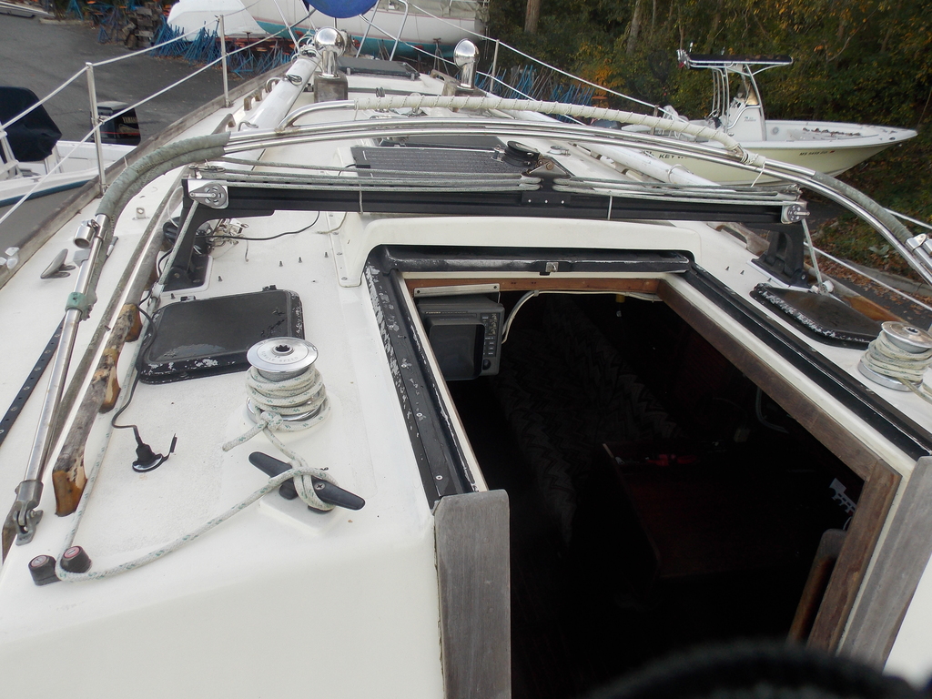 No description provided for: /2019/10-12/1025-ibis-deck/photo03.html