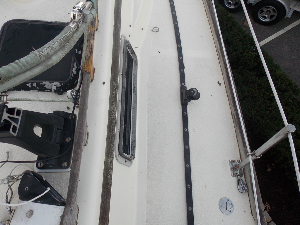 No description provided for: /2019/10-12/1025-ibis-deck/photo05.html