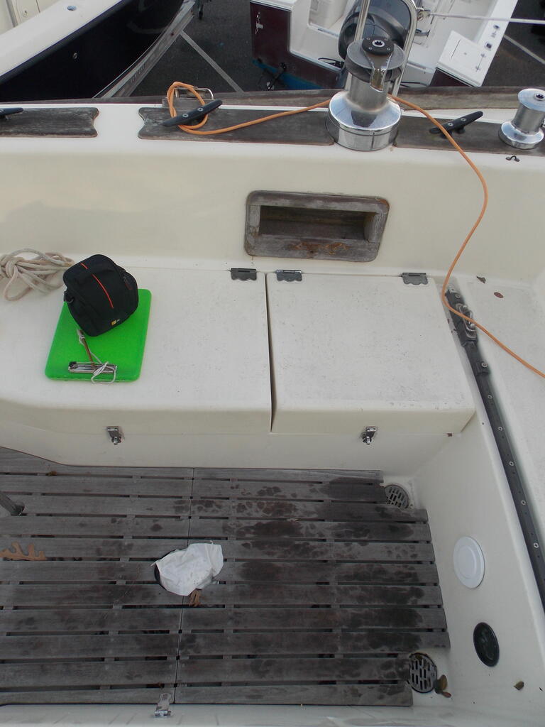 No description provided for: /2019/10-12/1025-ibis-deck/photo07.html