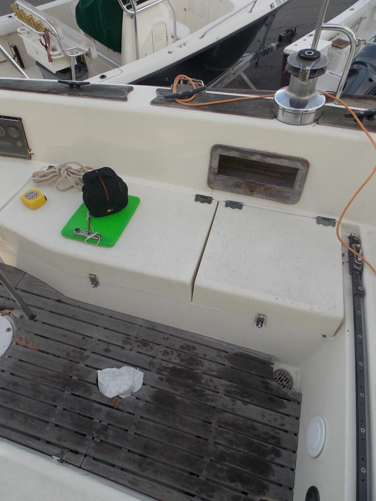 No description provided for: /2019/10-12/1025-ibis-deck/photo08.html