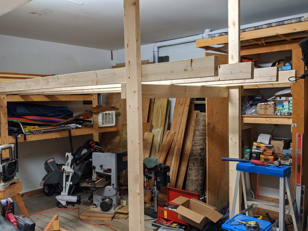 No description provided for: /2019/10-12/1213-garage-shelf/photo01.html