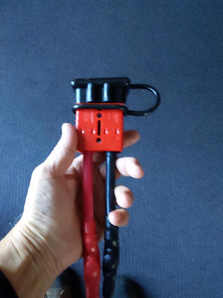 No description provided for: /2020/01-03/0101-12vdc-cables/photo02.html