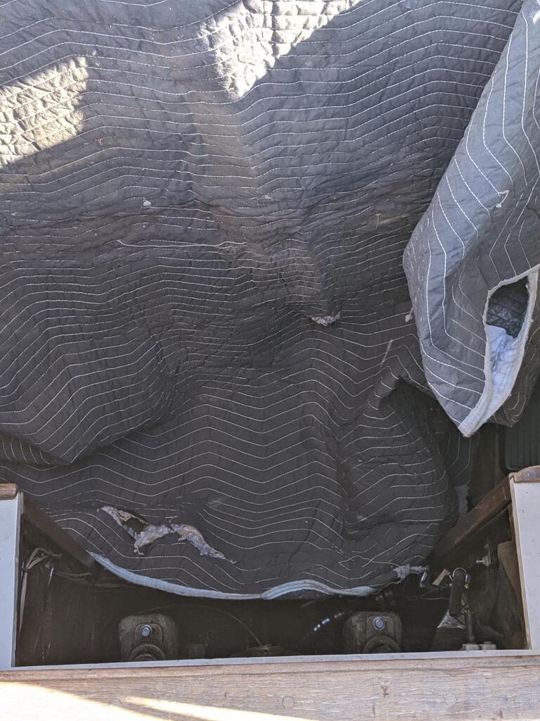 No description provided for: /2020/01-03/0122-ibis-cabin-protect/photo06.html