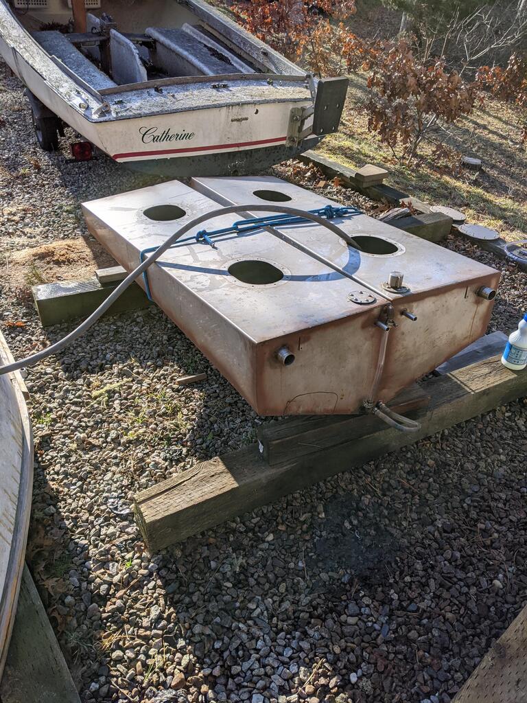 No description provided for: /2020/01-03/0126-ibis-tanks/photo06.html