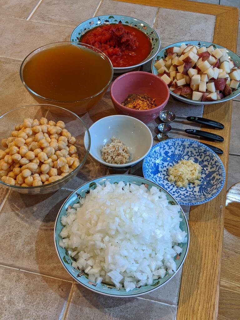 No description provided for: /2020/04-06/0417-chickpea-potato/photo02.html