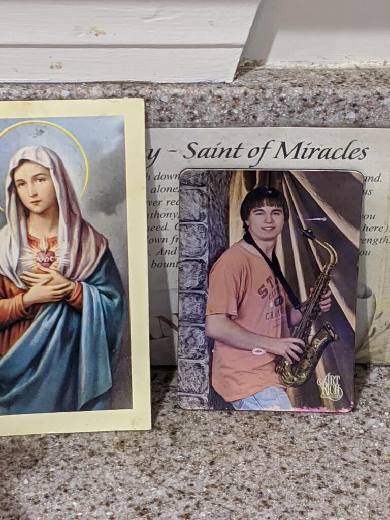 No description provided for: /2020/04-06/0417-saint-of-miracles/photo01.html