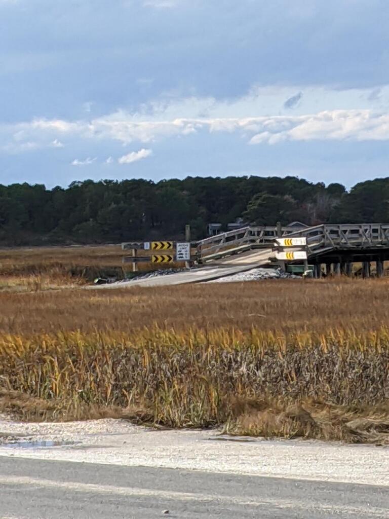 No description provided for: /2020/10-12/1114-lt-island/photo01.html