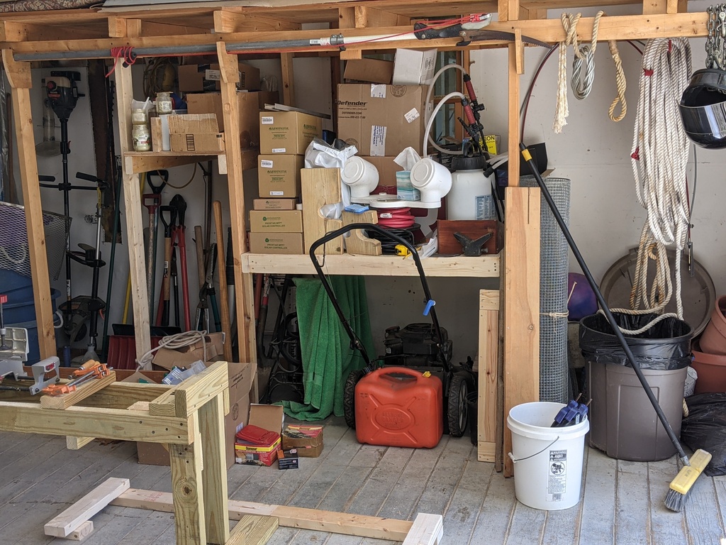 No description provided for: /2021/04-06/0530-garage-shelf/photo01.html