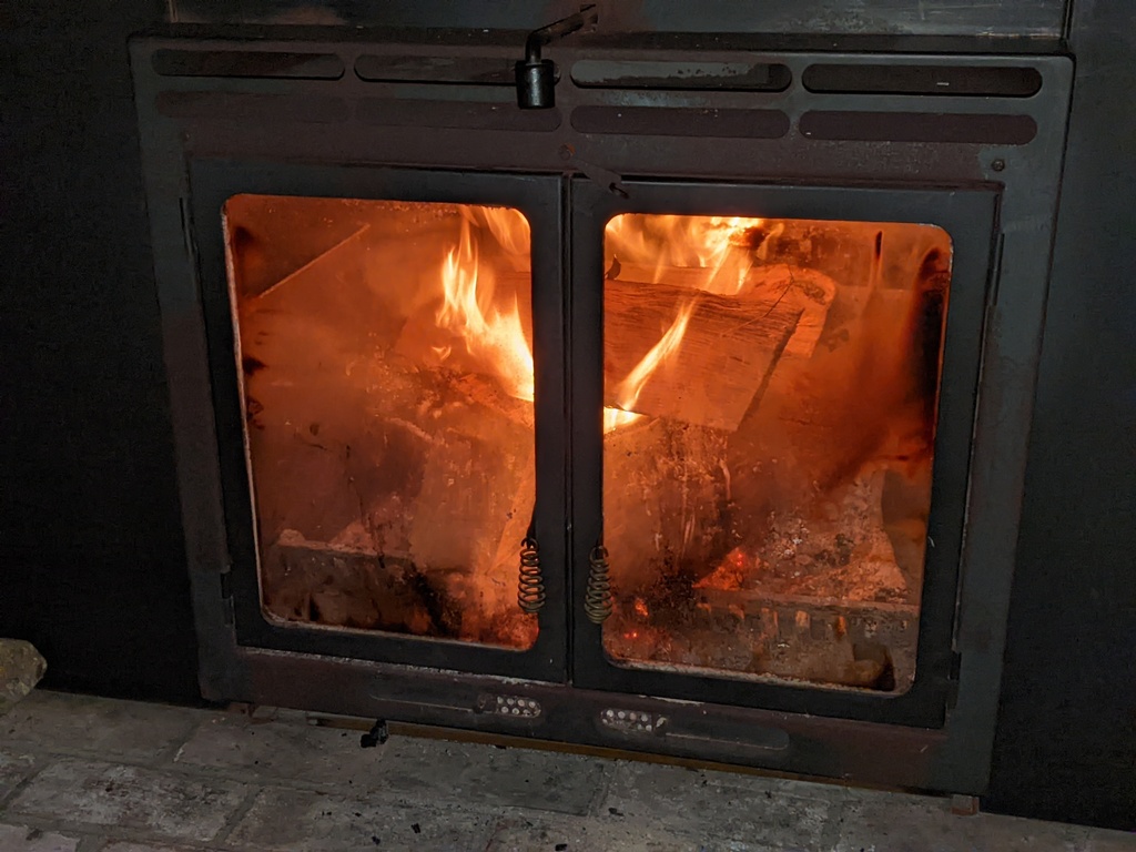 No description provided for: /2022/01-03/0111-fireplace/photo01.html