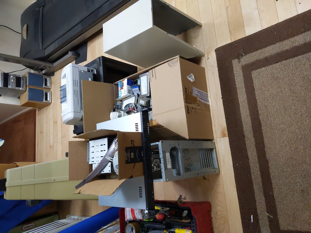 No description provided for: /2022/01-03/0307-moving-prep/photo01.html