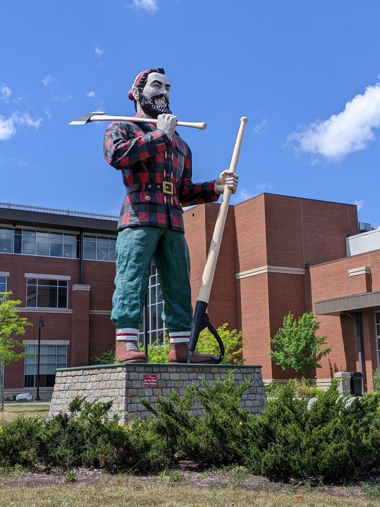 No description provided for: /2022/07-09/0713-trotters+paulb/photo10.html