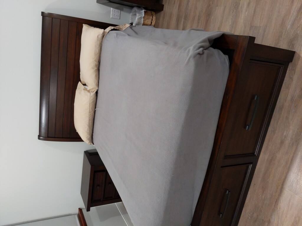 No description provided for: /2022/10-12/1203-tower99-bed/photo01.html