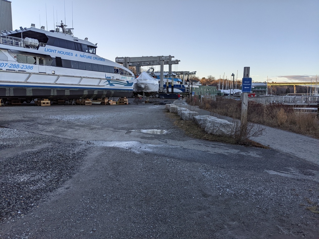 No description provided for: /2023/01-03/0101-belfast-harbor/photo01.html