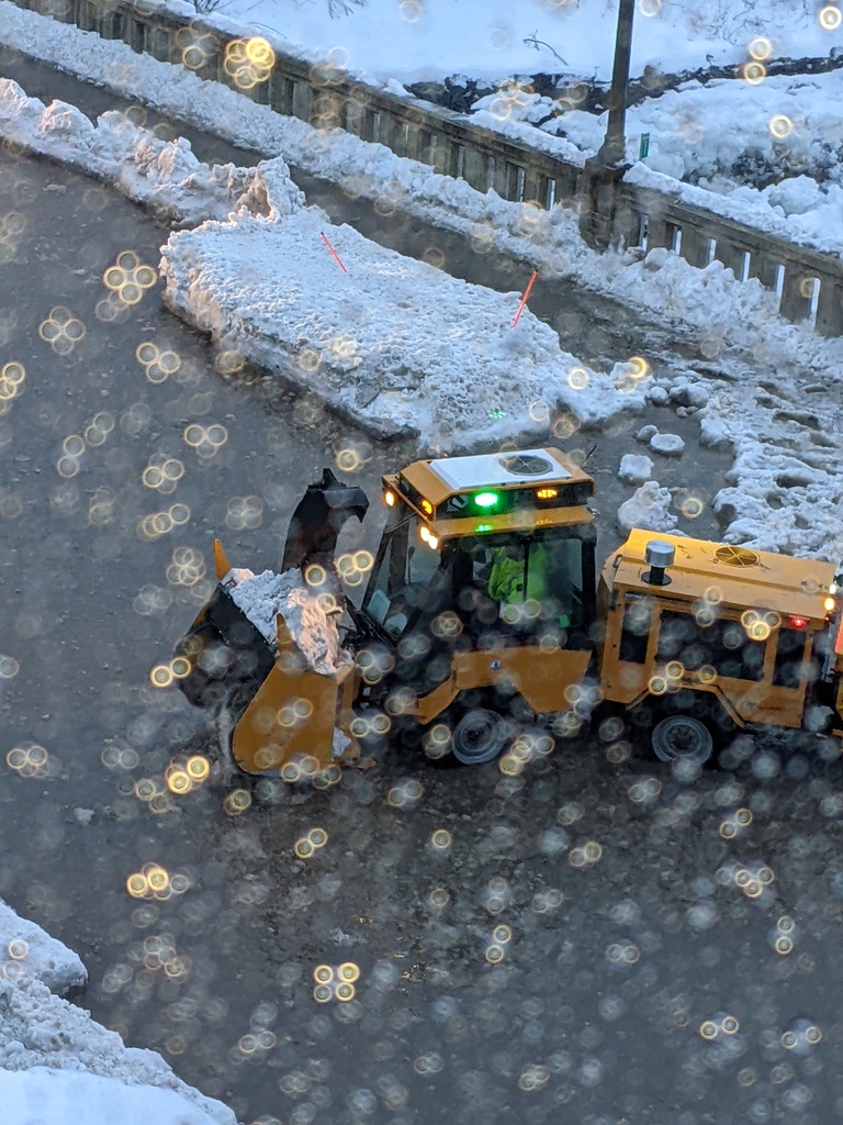 No description provided for: /2023/01-03/0126-bangor-snow-crew/photo03.html