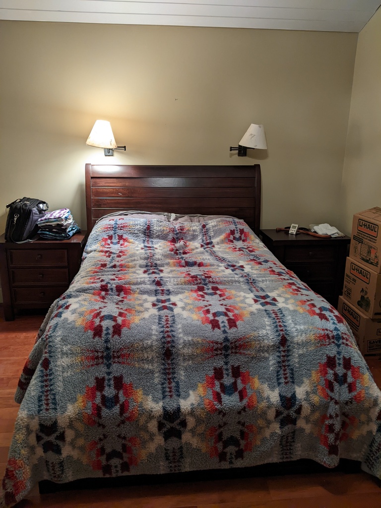 No description provided for: /2023/01-03/0206-belfast-move-in/photo05.html