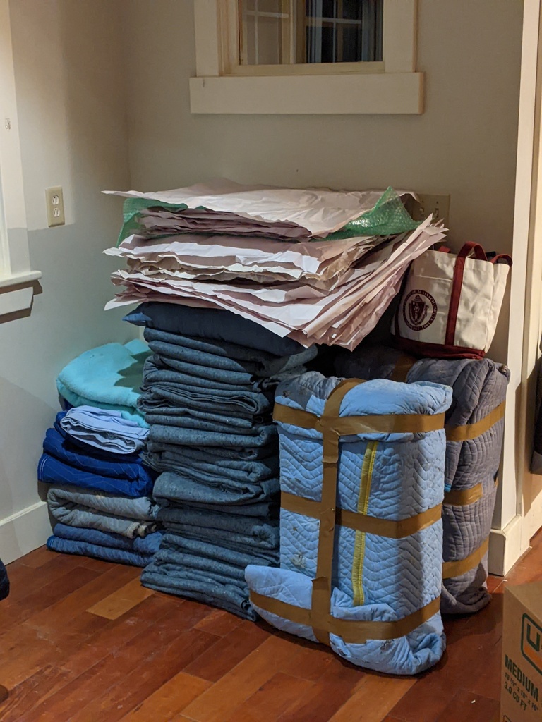 No description provided for: /2023/01-03/0206-belfast-move-in/photo06.html