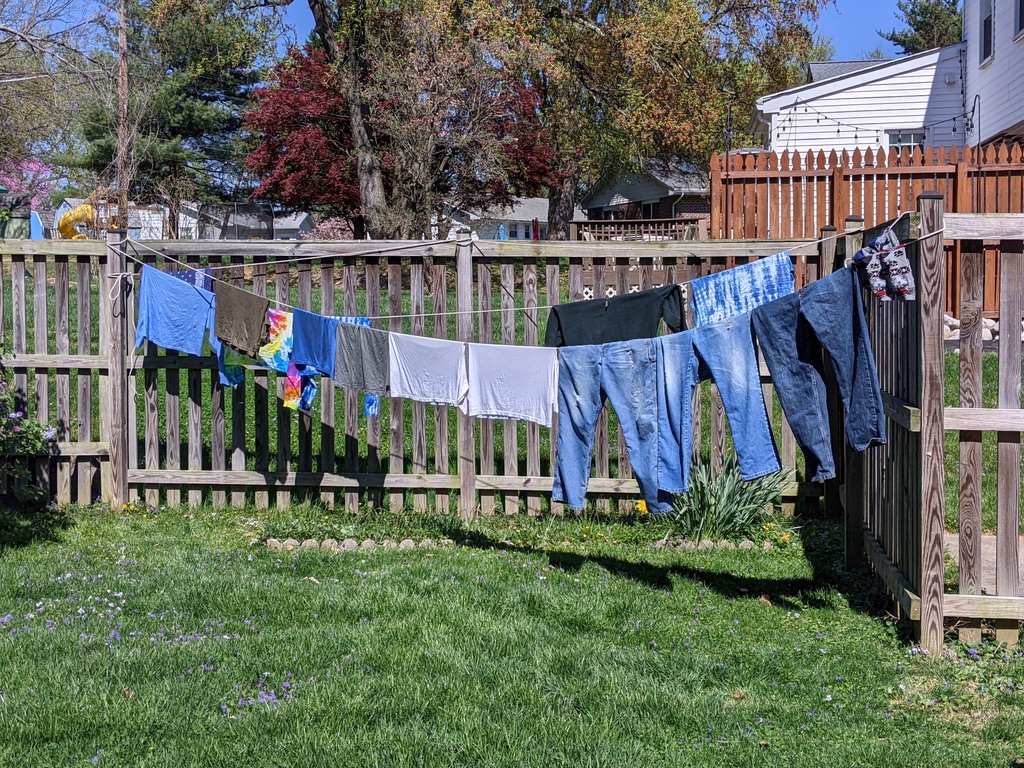 No description provided for: /2023/04-06/0413-towson-laundry/photo01.html