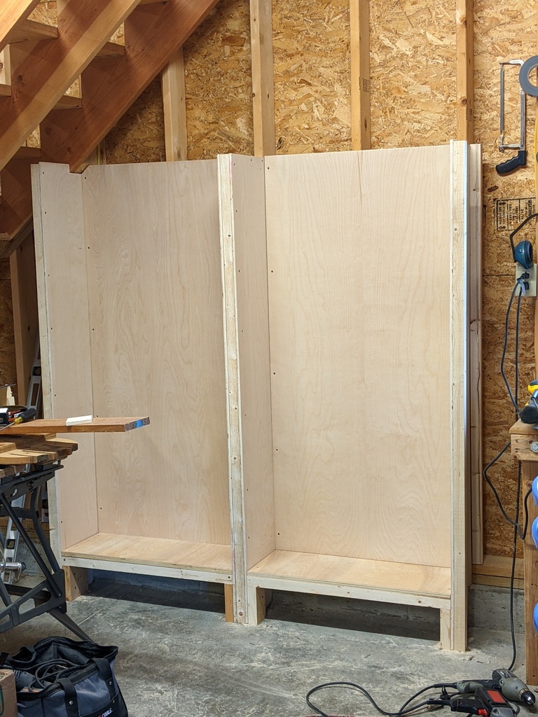 No description provided for: /2023/04-06/0511-tool-shelves/photo02.html