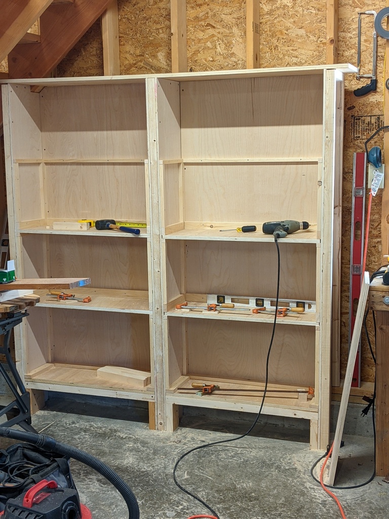 No description provided for: /2023/04-06/0514-tool-shelves/photo02.html