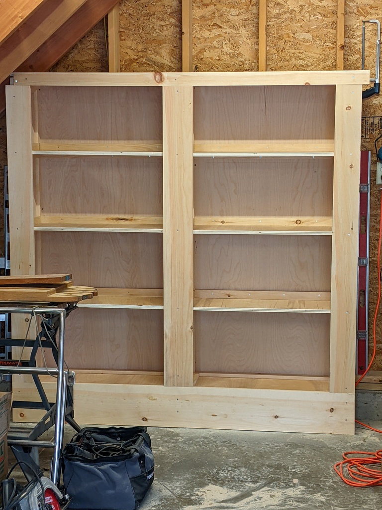 No description provided for: /2023/04-06/0525-tool-shelves/photo01.html